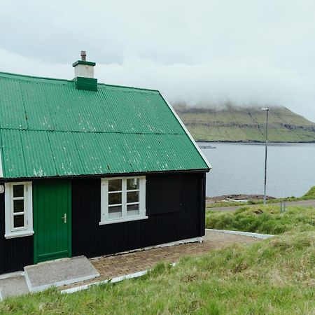 Authentic Faroese House / Unique Location / Nature Hellurnar Exterior foto