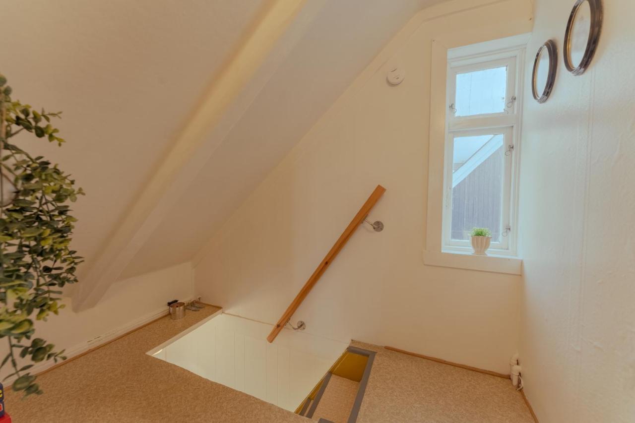 Authentic Faroese House / Unique Location / Nature Hellurnar Exterior foto